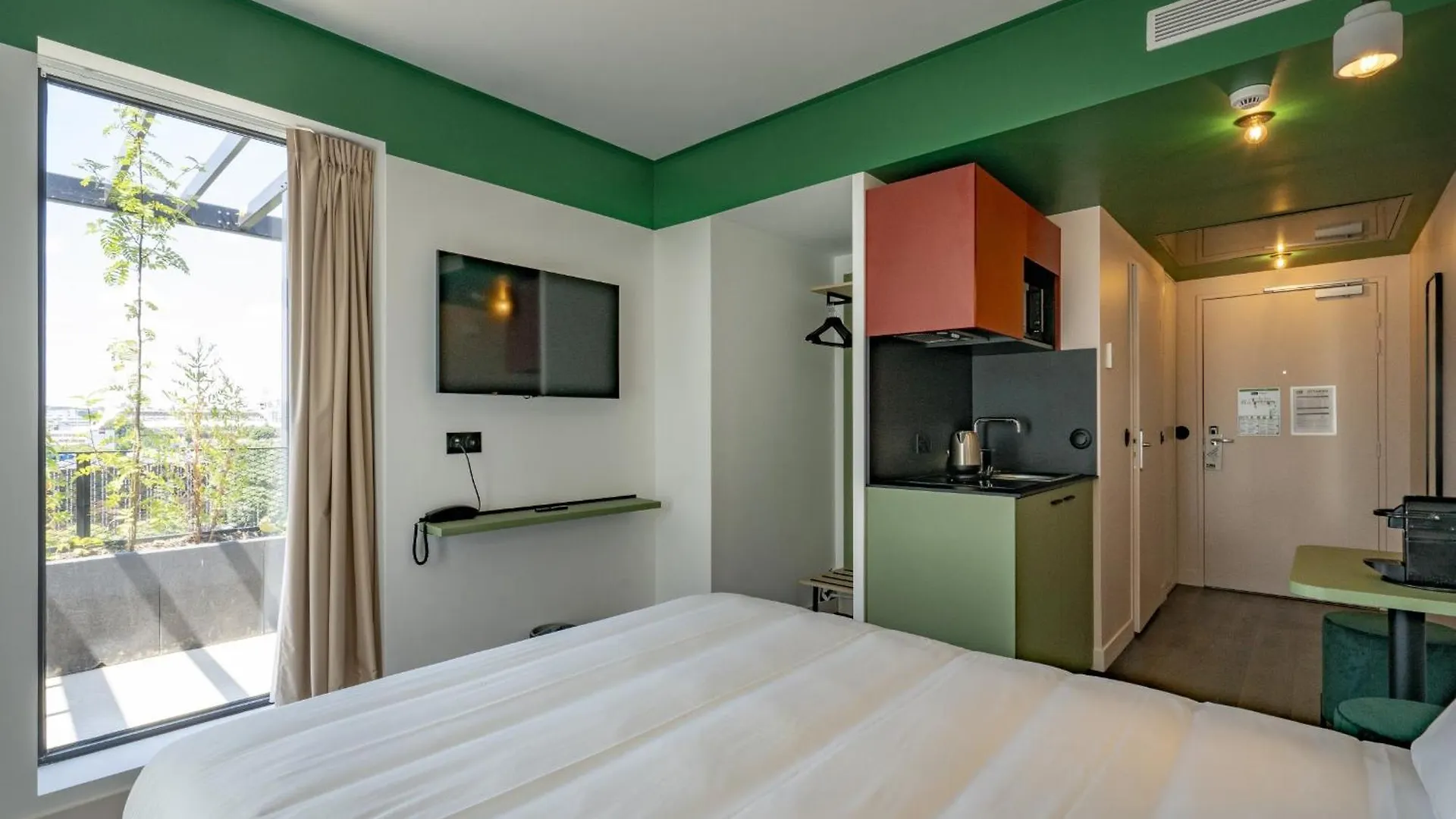 & 13 Porte D'italie 3* Paris
