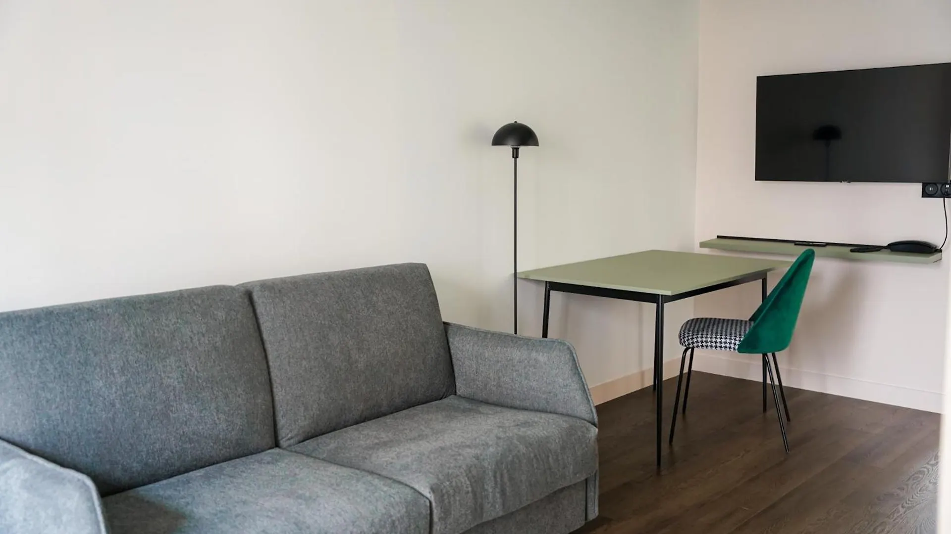 & 13 Porte D'italie Aparthotel