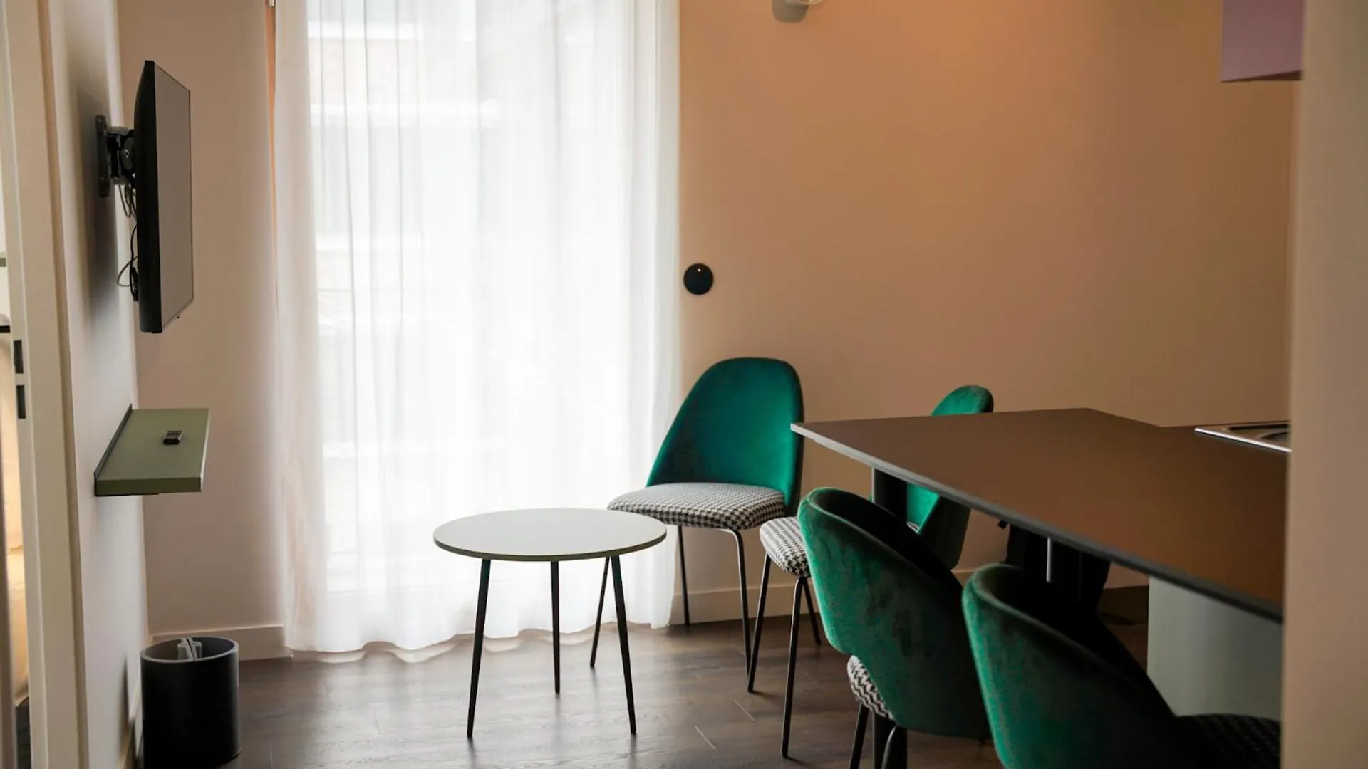& 13 Porte D'italie Aparthotel 3*